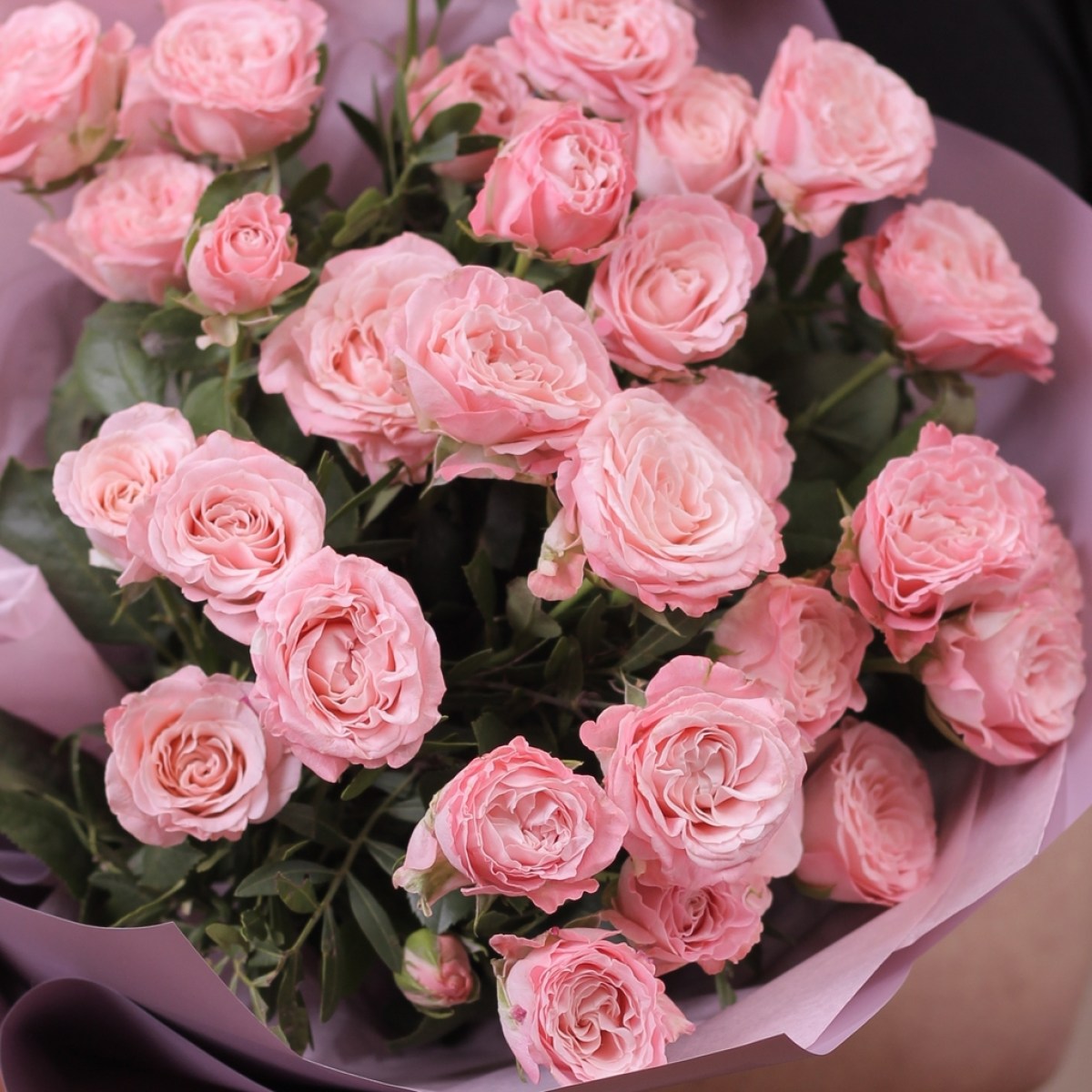 buket kustovyh roz 539